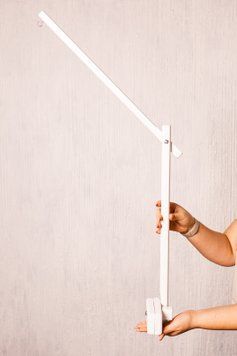 Білий дерев&rsquo;яний тримач для мобіля ZK_ACC_WHITE_WOOD_HOLDER фото