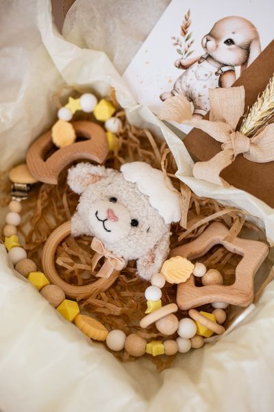 Soft baby animal rattle toy &ndash; bear, bunny, kitten, lamb newborn gift 10449_GIFT_SET_4_LAMB_GRAY фото