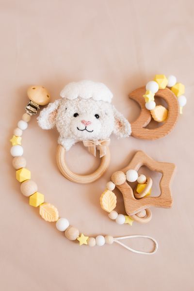 Soft baby animal rattle toy &ndash; bear, bunny, kitten, lamb newborn gift 10449_GIFT_SET_4_LAMB_GRAY фото